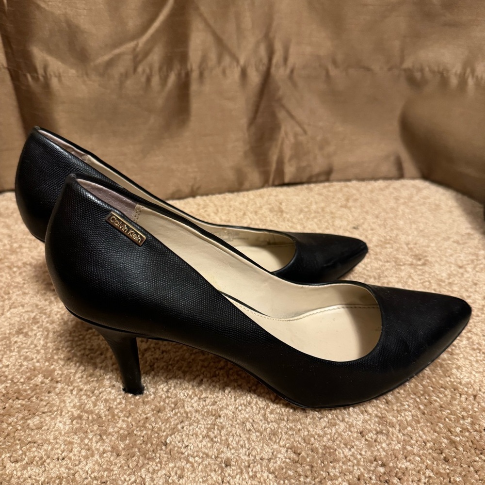 Calvin Klein “Kimberly” Pointed Toe Heels Black Size 8.5